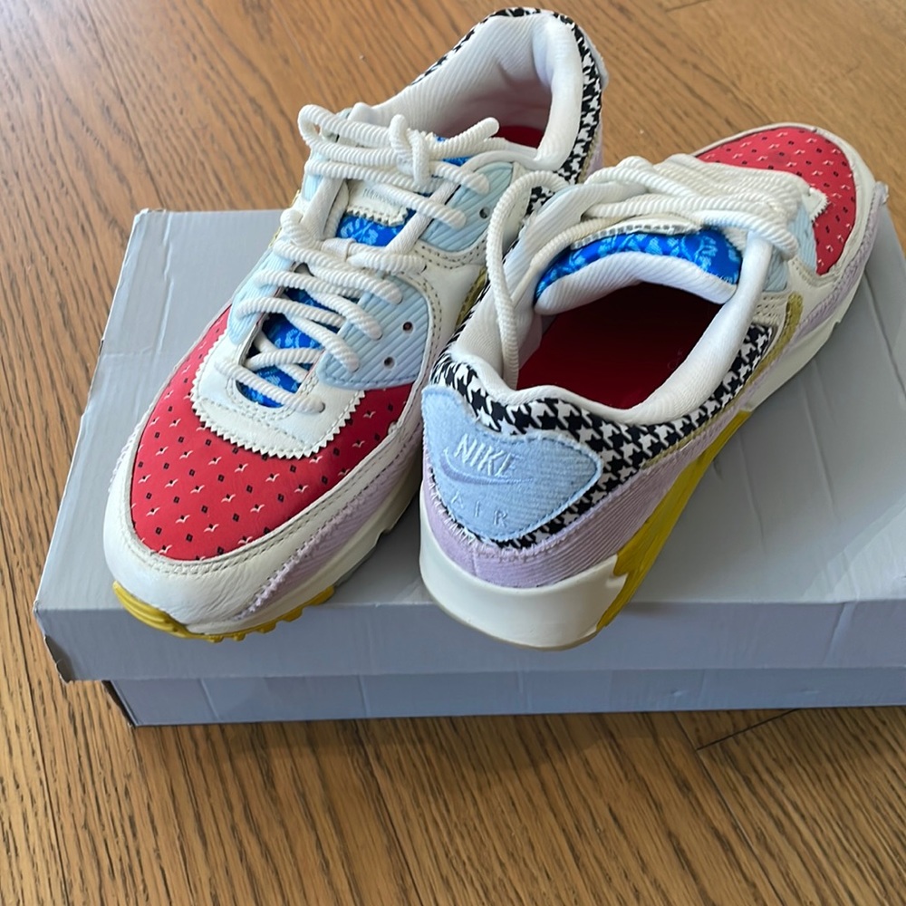 Sneakers air max